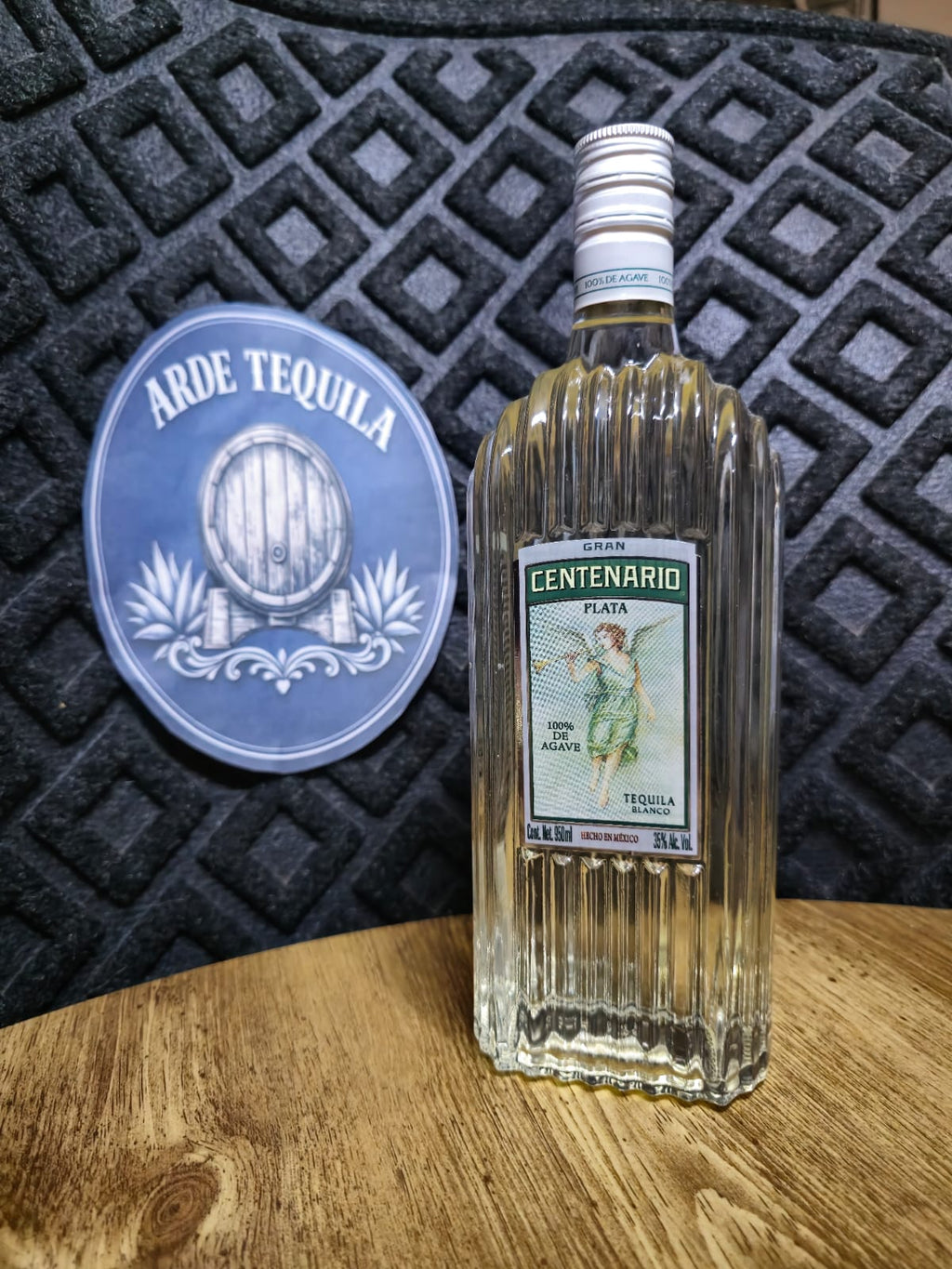 1 Botella Centenario Plata y 1 Botella Centenario Reposado 950ml