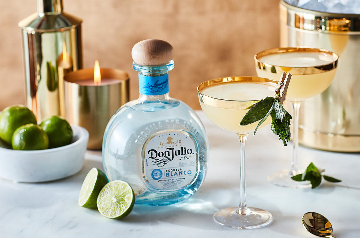 1 Botella Don Julio 70 y 1 Botella Don Julio Blanco 700ml